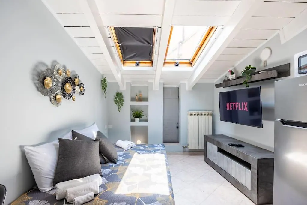 Contactos de 300 M From Metro M3-Netflix-Wi-Fi