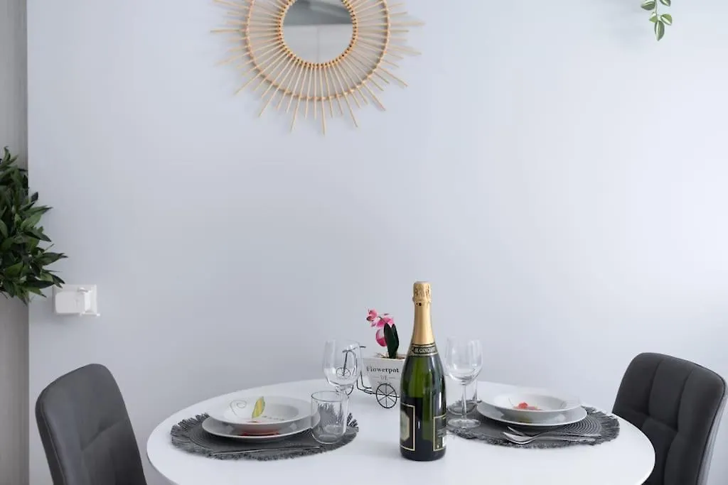 Apartamento 300 M From Metro M3-Netflix-Wi-Fi Milán