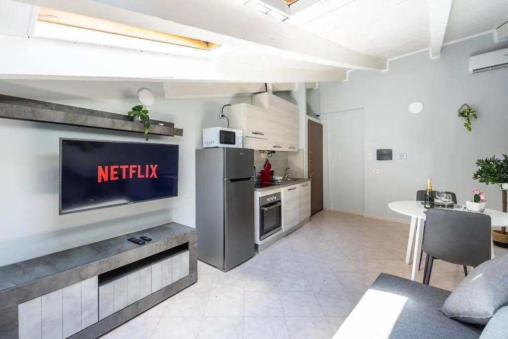Apartamento 300 M From Metro M3-Netflix-Wi-Fi Milán Italia